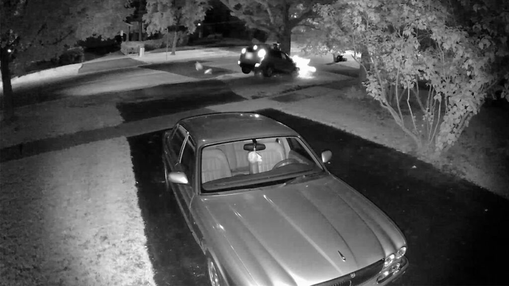  Security Cameras See Through Car Windows At Night