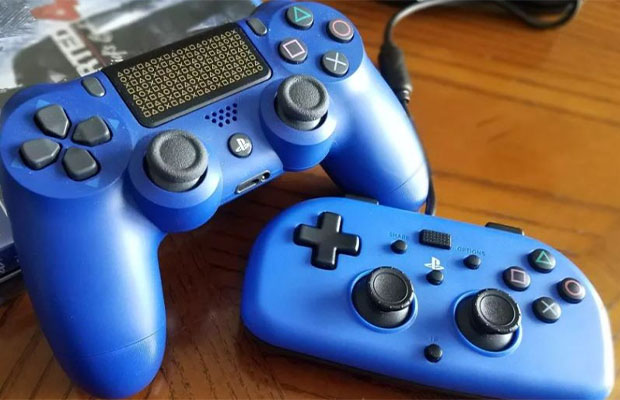 PS4 Controller