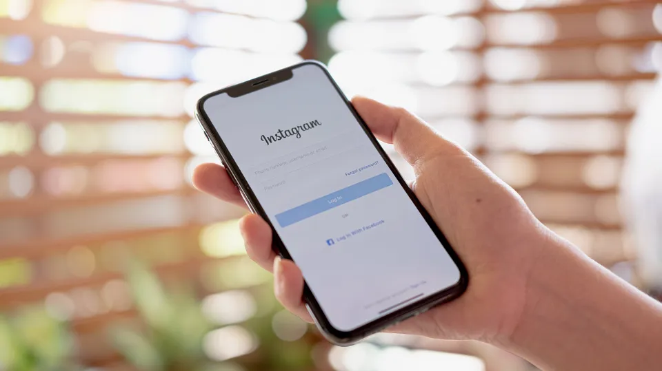 How to Stop Instagram from Saving Posts to Camera Roll