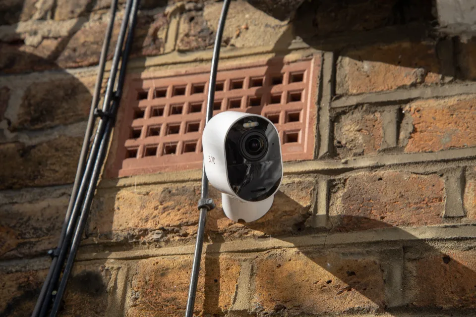 Power Outdoor Security Camera