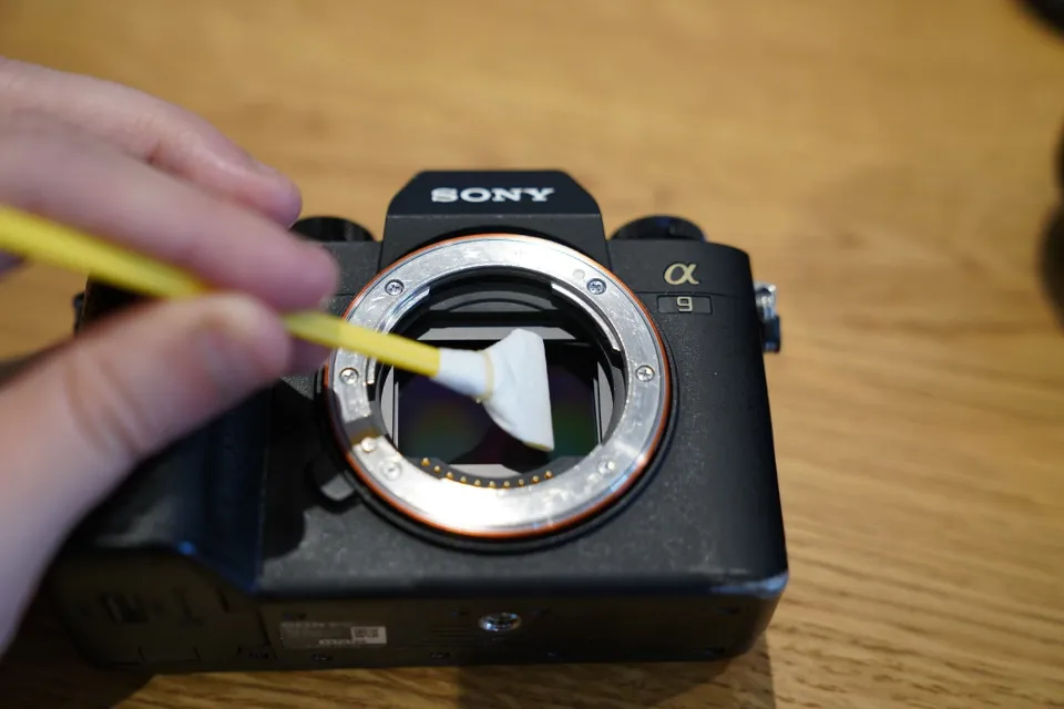 How to Clean Camera Sensor